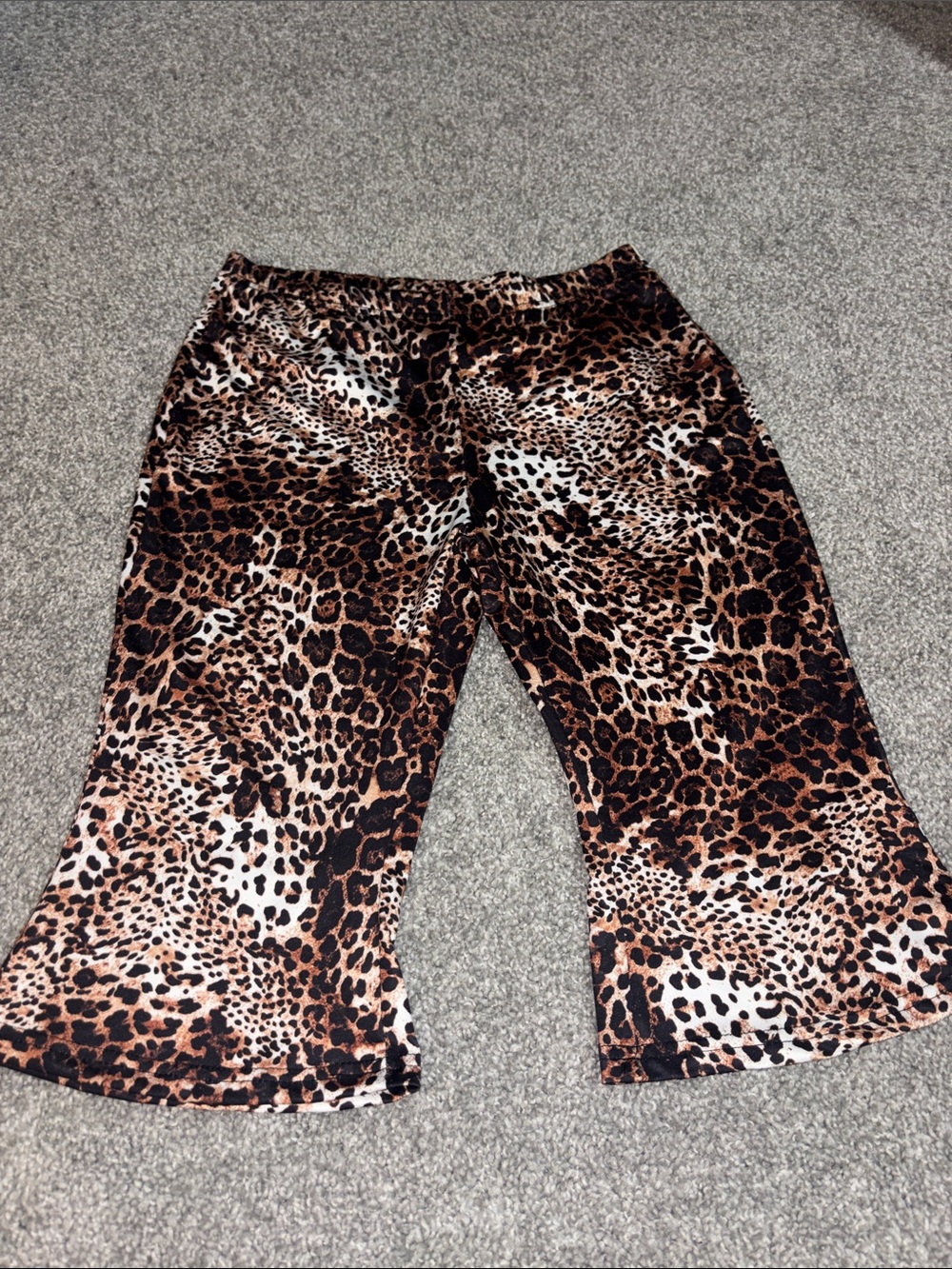 Women’s Leopard Print Capri Pants - Brown Animal Print